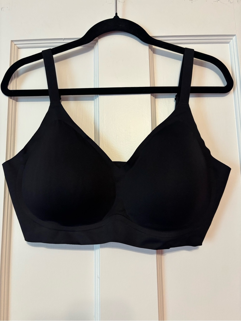 Seamless Black Wireless Support Bra size XL